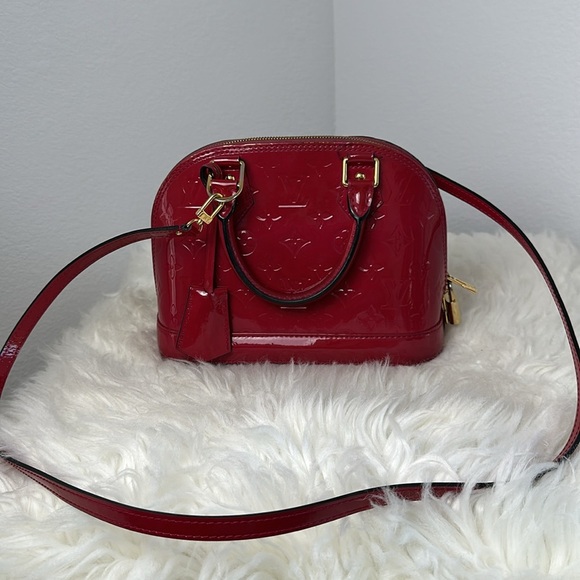 💯Authentic Louis Vuitton Alma BB bag in red monogram vernis leather🍀 - Picture 3 of 14